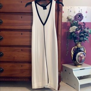 Sleeveless knit dress